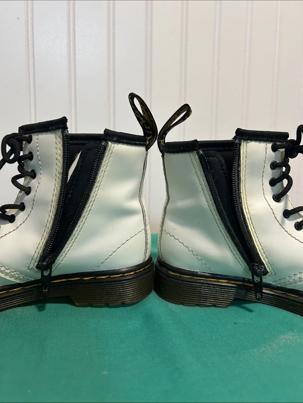 Dr. Martens White Kids Lace-Up Combat Boots with Black Accents Sz: 9